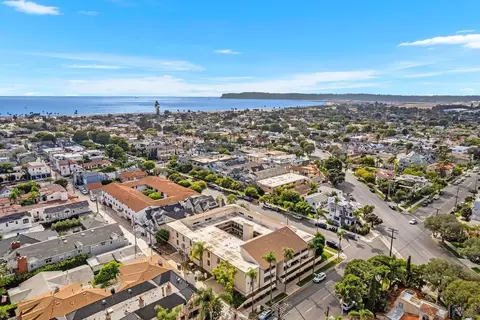 View/Area - 821 E Ave, Coronado, CA 92118 photo 2 of 6