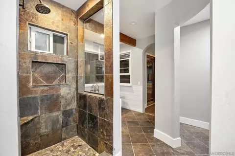 Entry Way - 1590 Dorothea Ave, Fallbrook, CA 92028 photo 2 of 2