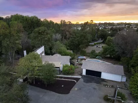 View/Area - 1590 Dorothea Ave, Fallbrook, CA 92028 photo 2 of 7