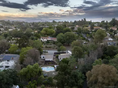 View/Area - 1590 Dorothea Ave, Fallbrook, CA 92028 photo 4 of 7