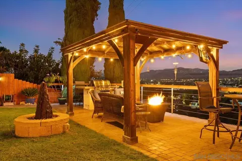 Exterior - 12431 Ridgeton Dr, Lakeside, CA 92040 photo 4 of 26