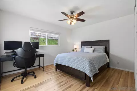 Bedroom - 12431 Ridgeton Dr, Lakeside, CA 92040 photo 4 of 5