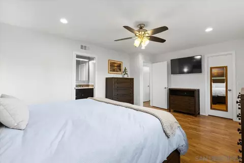 Bedroom - 12431 Ridgeton Dr, Lakeside, CA 92040 photo 3 of 5