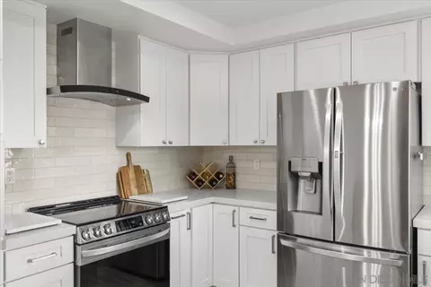 Kitchen - 12431 Ridgeton Dr, Lakeside, CA 92040 photo 3 of 5