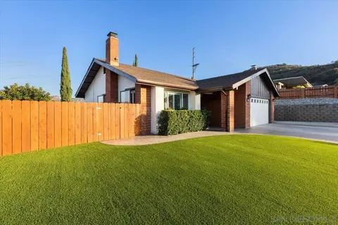 Exterior - 12431 Ridgeton Dr, Lakeside, CA 92040 photo 10 of 26