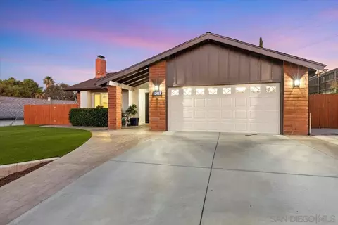 Exterior - 12431 Ridgeton Dr, Lakeside, CA 92040 photo 2 of 26