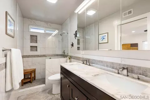 Bath - 12431 Ridgeton Dr, Lakeside, CA 92040 photo 1 of 3