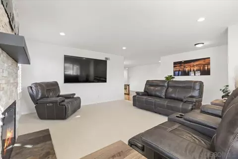 Living - 12431 Ridgeton Dr, Lakeside, CA 92040 photo 2 of 2