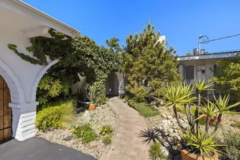 Exterior - 13430 Sagewood Dr, Poway, CA 92064 photo 2 of 16