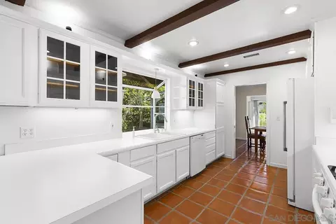 Kitchen - 13430 Sagewood Dr, Poway, CA 92064 photo 6 of 6