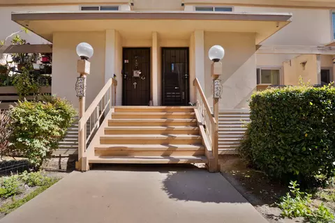 3942 Valeta St #256, San Diego, CA 92110