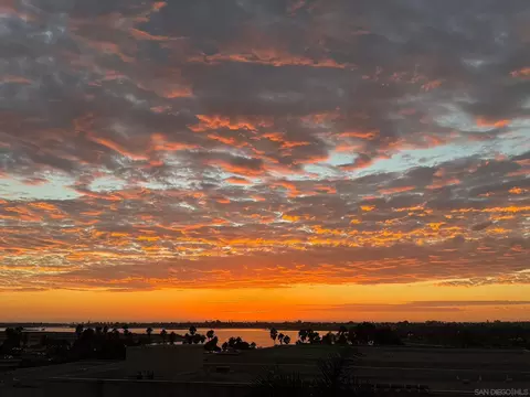2514 Clairemont Dr # 306, San Diego, CA 92117