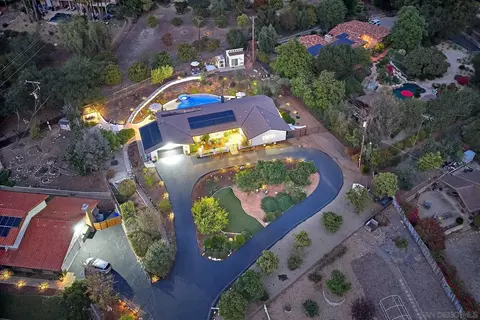 660 Via Rancho Pkwy, Escondido, CA 92029