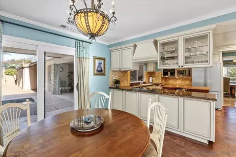 Dining - 2927 Circle Dr, Escondido, CA 92029 photo 3 of 3