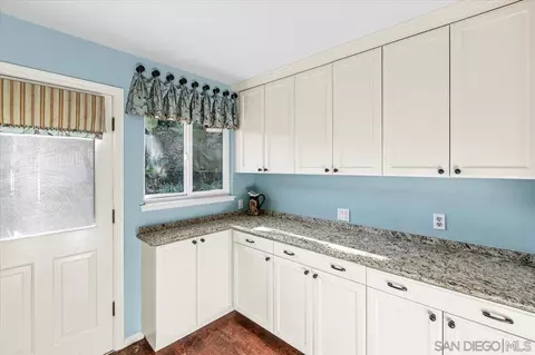 Other - 2927 Circle Dr, Escondido, CA 92029 photo 4 of 9