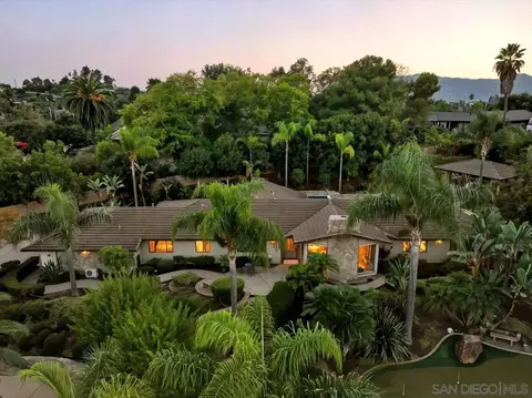 2927 Circle Dr, Escondido, CA 92029