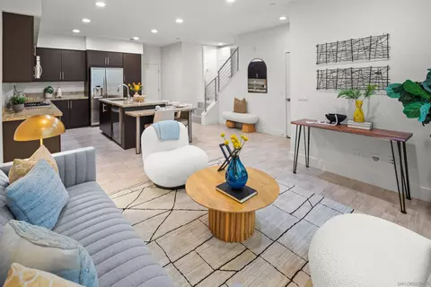 2432 Aperture Cir, San Diego, CA 92108