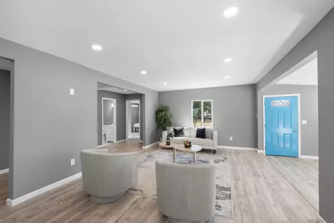 Living - 2235 Toub St, Ramona, CA 92065 photo 8 of 9