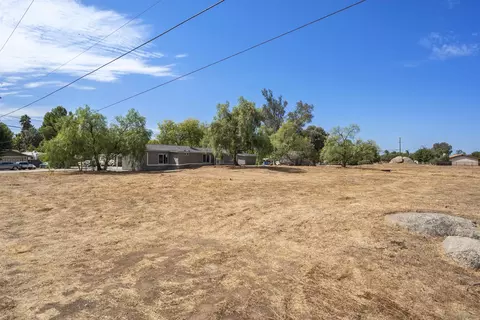 Exterior - 2235 Toub St, Ramona, CA 92065 photo 4 of 5