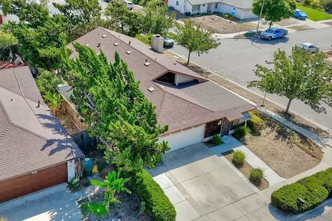 View/Area - 1730 Emogene Pl, Escondido, CA 92026 photo 2 of 16