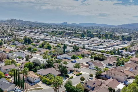 View/Area - 1730 Emogene Pl, Escondido, CA 92026 photo 7 of 16