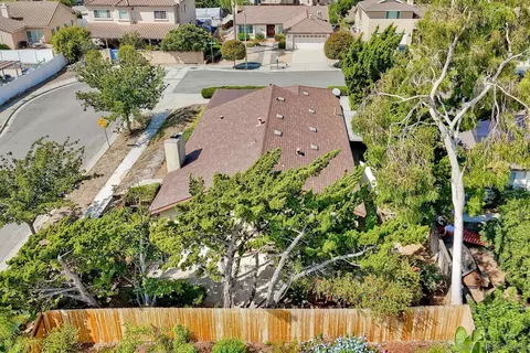View/Area - 1730 Emogene Pl, Escondido, CA 92026 photo 5 of 16