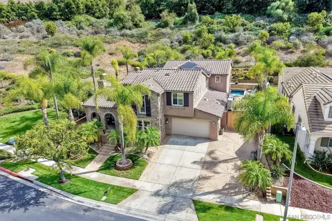 View/Area - 2706 Vistamonte Gln, Escondido, CA 92027 photo 2 of 16