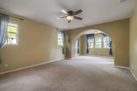 Living - 2706 Vistamonte Gln, Escondido, CA 92027 photo 7 of 8