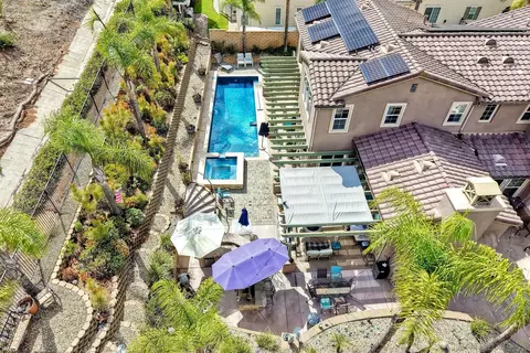 View/Area - 2706 Vistamonte Gln, Escondido, CA 92027 photo 6 of 16
