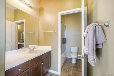 Bath - 2706 Vistamonte Gln, Escondido, CA 92027 photo 1 of 3