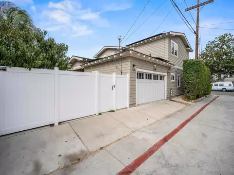 Exterior - 1410 2nd St, Coronado, CA 92118 photo 11 of 14