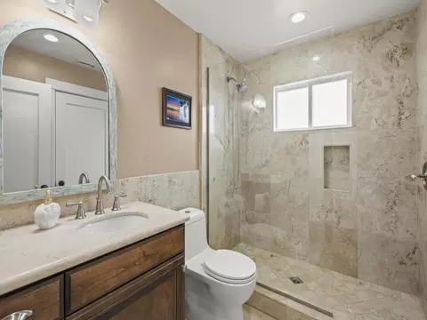 Bath - 1410 2nd St, Coronado, CA 92118 photo 3 of 8