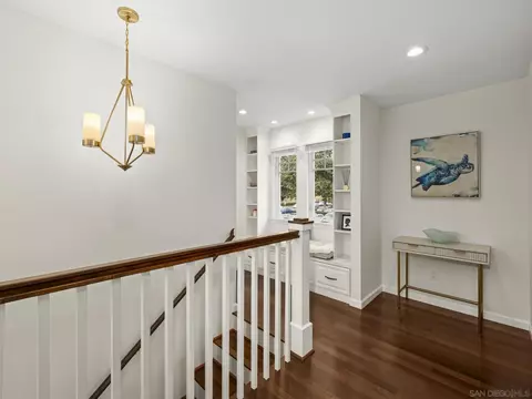 Entry Way - 1410 2nd St, Coronado, CA 92118 photo 4 of 4