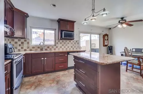 8233 Warmwood Ave, Spring Valley, CA 91977 photo 9