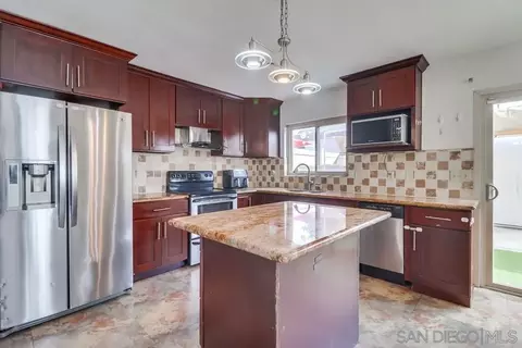 8233 Warmwood Ave, Spring Valley, CA 91977 photo 8
