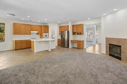 Living - 13802 Cheryl Creek Dr, El Cajon, CA 92021 photo 7 of 11