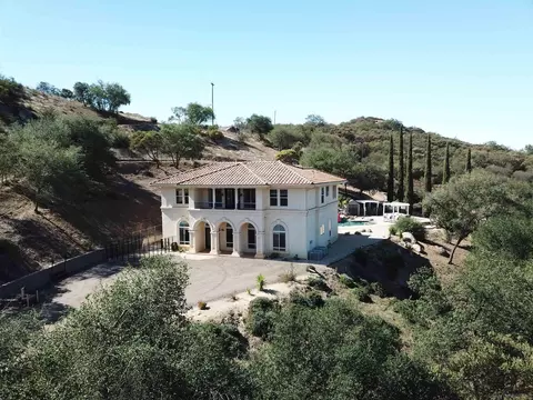15735 Lawson Valley Rd, Jamul, CA 91935 photo 2