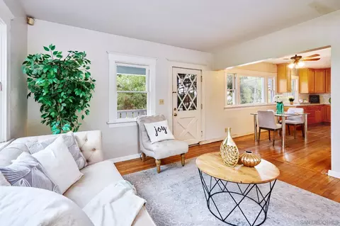 4510 Acacia Ave, La Mesa, CA 91941 photo 6