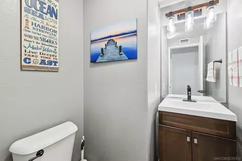 Bath - 4635 Los Alamos #A, Oceanside, CA 92057 photo 1 of 3