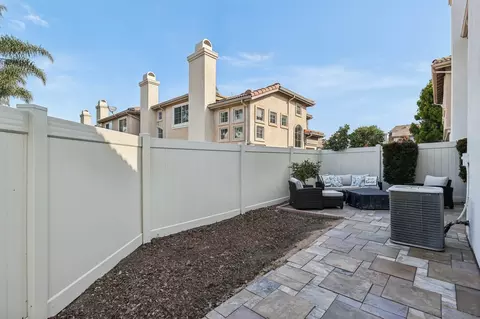 Exterior - 4635 Los Alamos #A, Oceanside, CA 92057 photo 2 of 10
