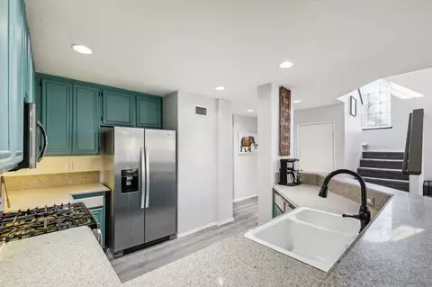 Kitchen - 4635 Los Alamos #A, Oceanside, CA 92057 photo 2 of 4