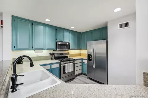 Kitchen - 4635 Los Alamos #A, Oceanside, CA 92057 photo 1 of 4