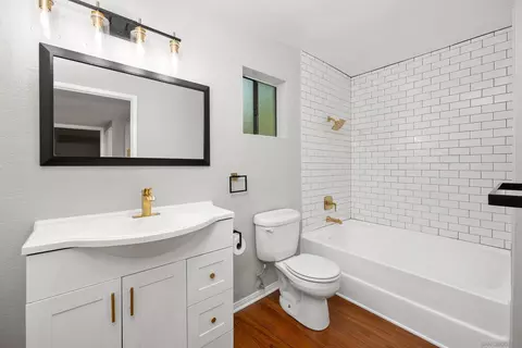 Bath - 2157 Arnold Way #312, Alpine, CA 91901 photo 1 of 1