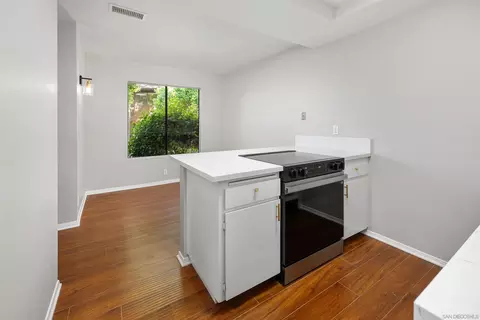 Kitchen - 2157 Arnold Way #312, Alpine, CA 91901 photo 2 of 5