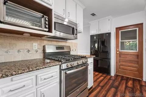 Kitchen - 10025 Tamil Rd, Lakeside, CA 92040 photo 3 of 3