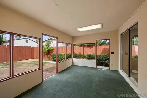 Exterior - 4344 Yale Ave, La Mesa, CA 91942 photo 5 of 16