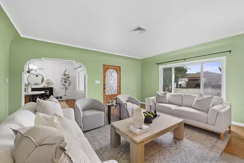 Living - 4344 Yale Ave, La Mesa, CA 91942 photo 3 of 3