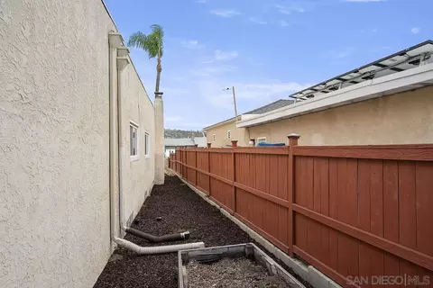 Exterior - 4344 Yale Ave, La Mesa, CA 91942 photo 9 of 16