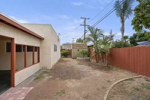 Exterior - 4344 Yale Ave, La Mesa, CA 91942 photo 6 of 16