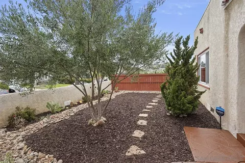 Exterior - 4344 Yale Ave, La Mesa, CA 91942 photo 14 of 16